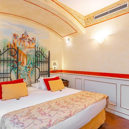 Art Hotel Commercianti Болонья Экстерьер фото