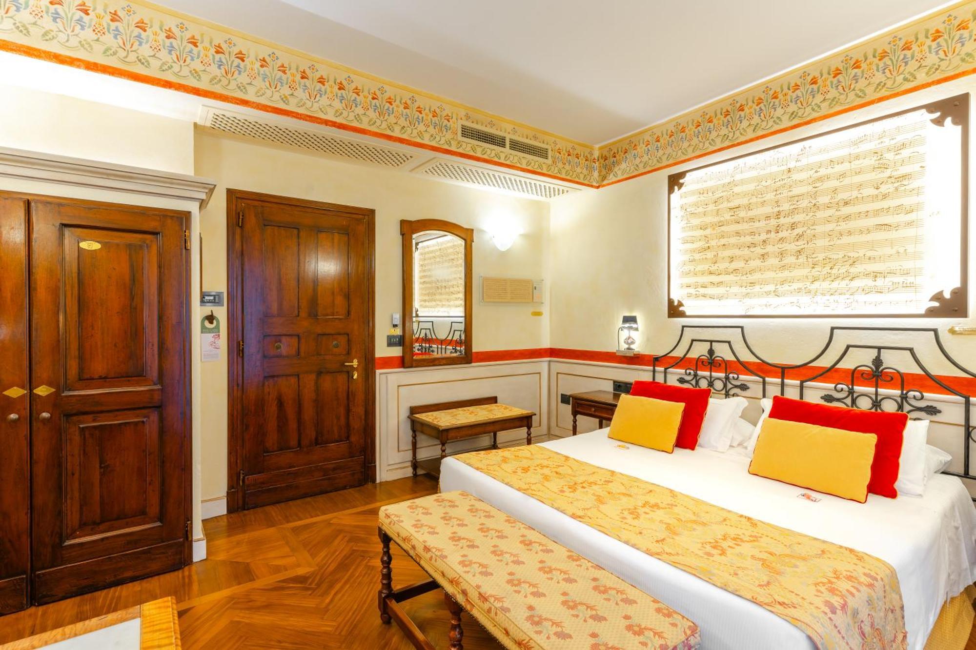 Art Hotel Commercianti Болонья Экстерьер фото