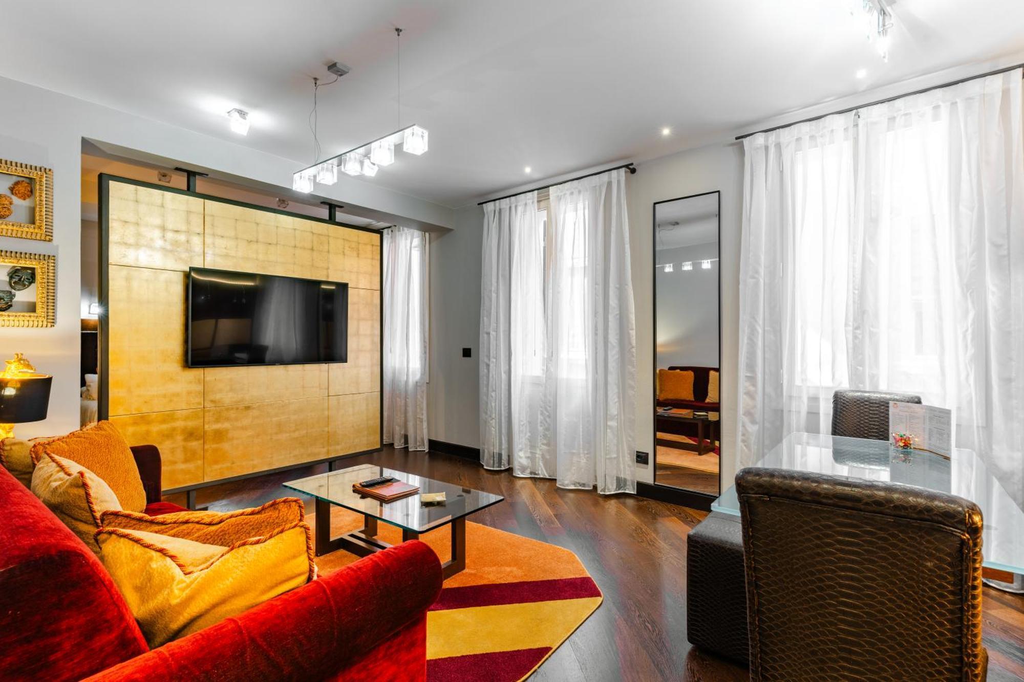 Art Hotel Commercianti Болонья Экстерьер фото