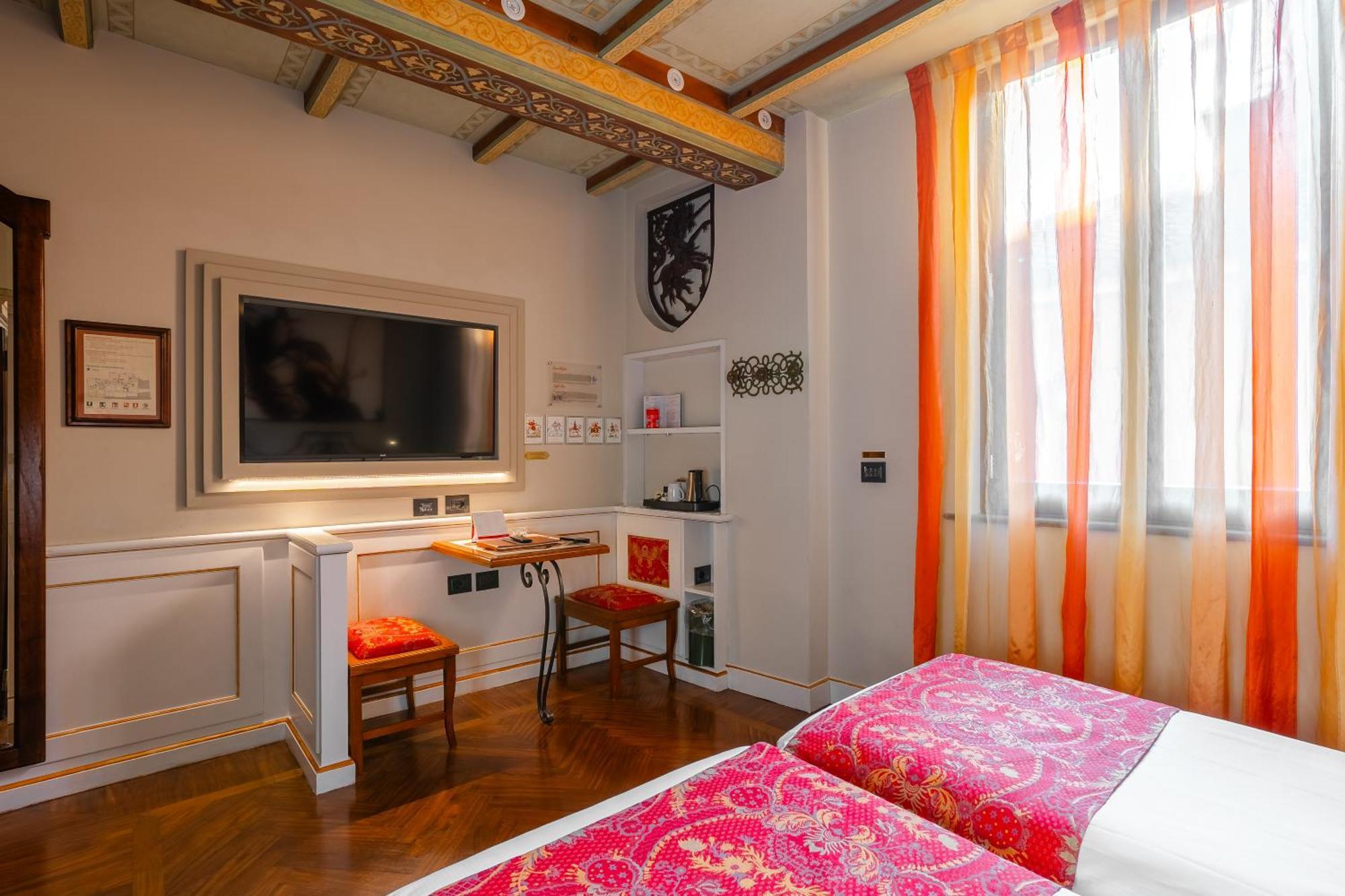 Art Hotel Commercianti Болонья Экстерьер фото